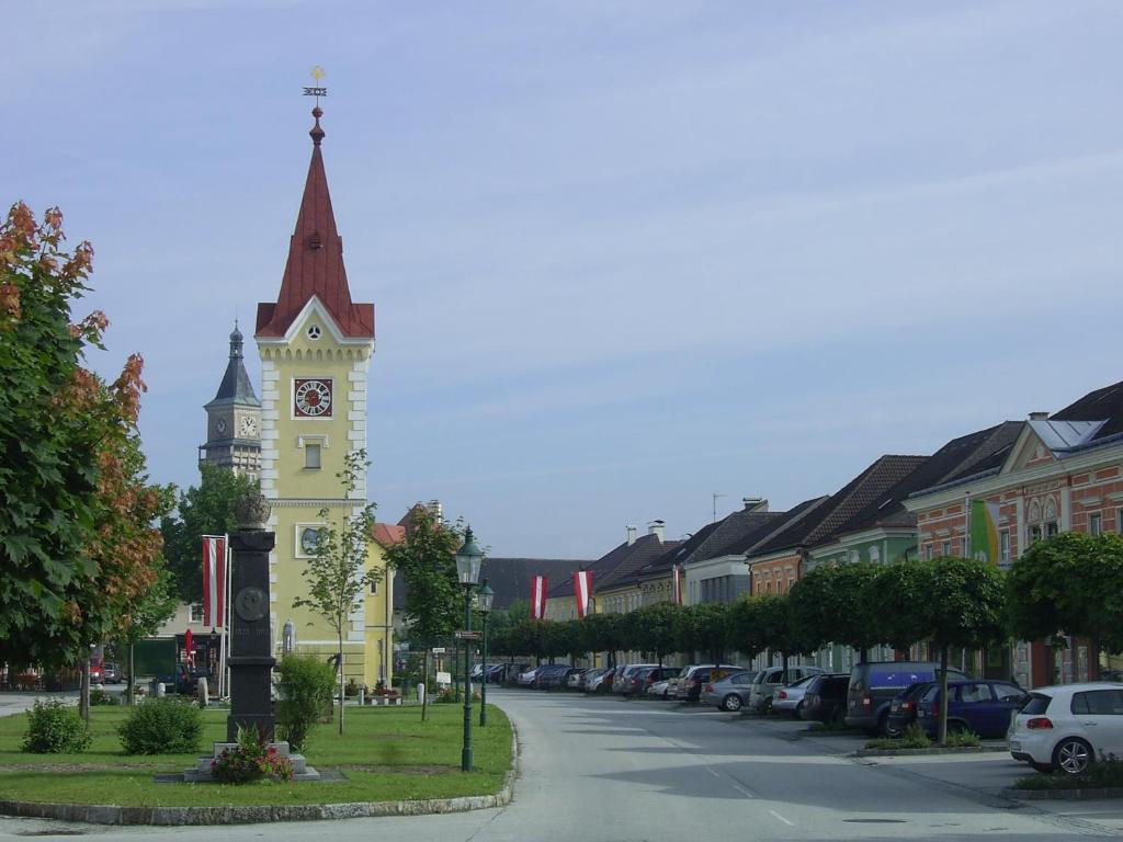 Gasthof Gruenling Wallsee Buitenkant foto
